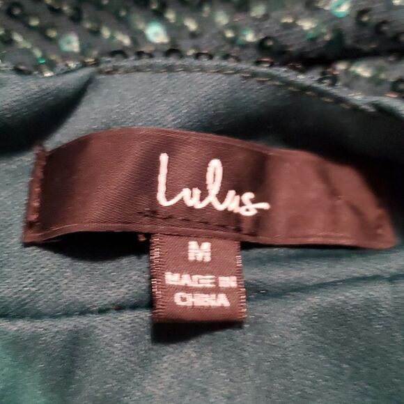 LULUS GREEN SEQUIN ROMPER HOLIDAY FESTIVE SEXY OPEN BACK SURPLICE SIZE MEDIUM - Picture 8 of 13